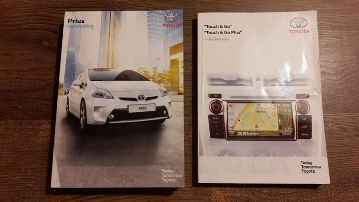 Toyota Prius 3 Facelift 2012 Instructieboekje + Touch&Go, Auto diversen, Handleidingen en Instructieboekjes, Ophalen of Verzenden