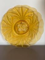 Vintage fruitschaal amber persglas, Huis en Inrichting, Keuken | Servies, Ophalen of Verzenden, Gebruikt, Overige stijlen, Schaal of Schalen