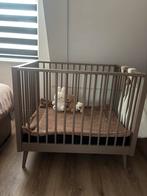 Baby Box evy chestnut - europe baby, Kinderen en Baby's, Boxen, Ophalen, Zo goed als nieuw, Rechthoekig, In hoogte verstelbaar