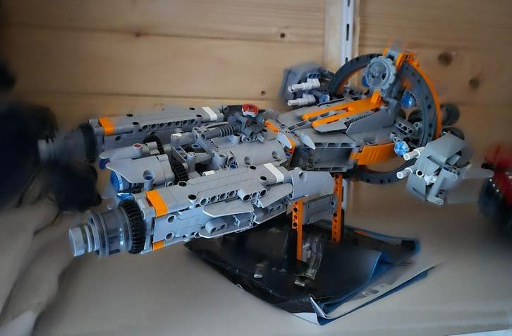 Ruimte transport schip gebouwd, Hobby en Vrije tijd, Modelbouw | Vliegtuigen en Helikopters, Nieuw, Overige merken, Ophalen of Verzenden