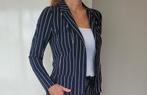 Studio Anneloes krijtstreep blazer M
Travelstof
Blauw, Maat 38/40 (M), Studio Anneloes, Blauw, Ophalen of Verzenden