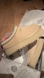 UGG Tazz Sand maat 39, Kleding | Dames, UGG, Beige, Nieuw, Ophalen of Verzenden