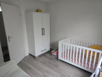 VOLLEDIGE BABYKAMER MERK TWF.  beschikbaar voor biedingen