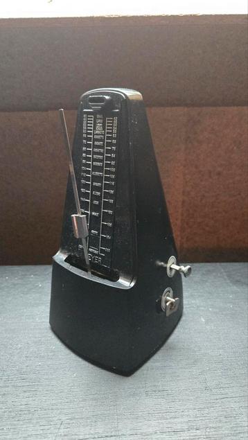 Beyer Metronoom - Klassiek Muziekaccessoire beschikbaar voor biedingen