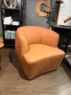 Luxe cognac fauteuil – moderne lounge stoel van leerlook, Huis en Inrichting, Fauteuils, Ophalen, Zo goed als nieuw, 75 tot 100 cm