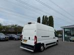 Peugeot Boxer 2.2 BlueHDi | L3H3 Premium 3-Pers | Airco, Auto's, Bestelauto's, Voorwielaandrijving, Schuifdeur, 2005 kg, Gebruikt