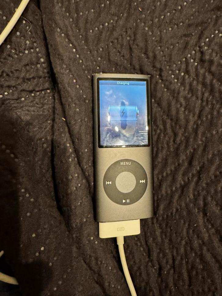 iPod Nano 5e Generatie - Zwart - 16GB, Audio, Tv en Foto, Mp3-spelers | Apple iPod, Gebruikt, Nano, 10 tot 20 GB, Zwart, Met radio