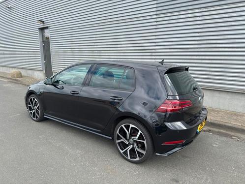 Volkswagen Golf 1.0 TSI 110pk 5D 2017 Zwart | Pano | R-line, Auto's, Volkswagen, Particulier, Golf, Adaptive Cruise Control, Android Auto