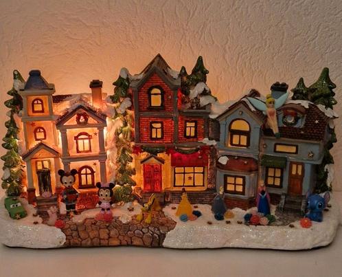 Leuk kerstdorp

met o,a minnie,mickey,prinsessen.stitch., Diversen, Kerst, Zo goed als nieuw, Ophalen of Verzenden
