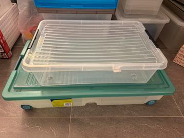verschillende soorten en maten opbergboxen opberdozen beschikbaar voor biedingen