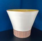 GEZOCHT: Fris Cleopatra bloempot 223, Ophalen of Verzenden