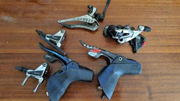 SRAM RED 22 mechanisch onderdelen beschikbaar voor biedingen