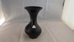 mooie zwarte vaas met smalle hals, Gebruikt, Zwart, Aardewerk of Porselein, Ophalen of Verzenden