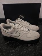 Nike Air Force 1 '07 Khaki Black Sneakers Maat 43 Nieuw 100%, Ophalen of Verzenden, Nieuw, Zwart