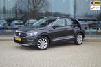 Volkswagen T-ROC 1.5 TSI Style | Trekhaak | Digi. dash | Cam, Auto's, Stof, 4 cilinders, 150 pk, Zwart