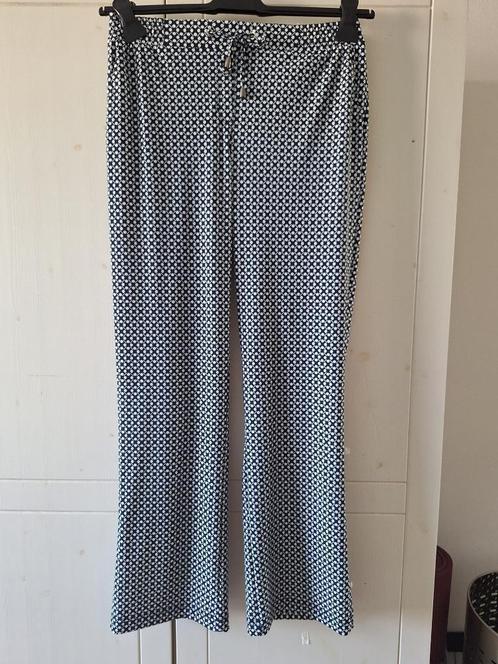 travel broek merk Sensia zwart witte print, Kleding | Dames, Broeken en Pantalons, Zo goed als nieuw, Maat 38/40 (M), Zwart, Lang