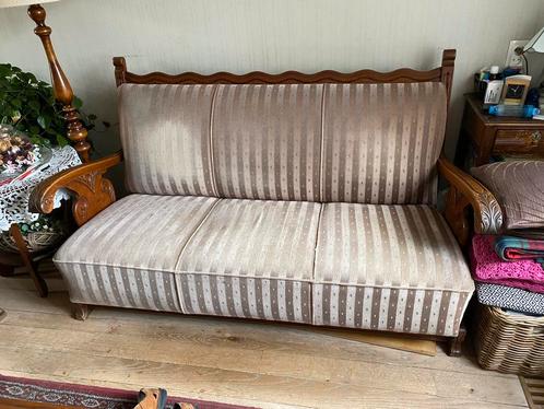 Antieke vintage bank met twee stoelen, Huis en Inrichting, Banken | Sofa's en Chaises Longues, Gebruikt, Driepersoons, 200 tot 250 cm