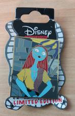 Nightmare Before Christmas Limited Edition Pin Set (8), Ophalen of Verzenden, Zo goed als nieuw, Figuurtje, Speldje of Pin