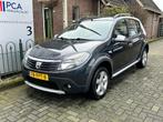 Dacia Sandero 1.6 Stepway (bj 2011), Auto's, Te koop, Zilver of Grijs, 14 km/l, Benzine