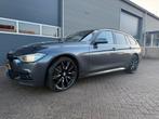 BMW 3-Serie 3.0 330D Xdrive Touring AUT 2015 Grijs, Auto's, BMW, Automaat, 1800 kg, Zwart, 2993 cc
