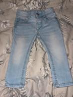 Leuke Zara spijkerbroek maat 74, Kinderen en Baby's, Babykleding | Maat 74, Ophalen of Verzenden, Zo goed als nieuw, Jongetje of Meisje