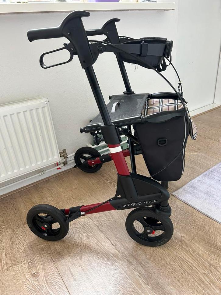Topro Troja rollator lichtgewicht rokd met rugband, Diversen, Rollators, Zo goed als nieuw, Lichtgewicht, Ophalen
