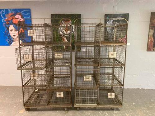 Industriële rijdende karren 2 stuks! Zware kwaliteit., Doe-het-zelf en Verbouw, Kratten en Dozen, Gebruikt, Overige typen, 75 tot 100 cm