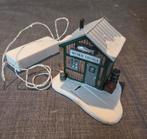 Lemax Muskie Lounge Verlicht Huisje, Ophalen of Verzenden, Zo goed als nieuw