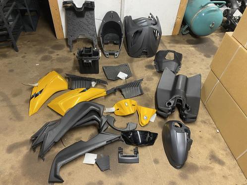 Piaggio 1 one elektrische scooter kappen, Motoren, Tuning en Styling