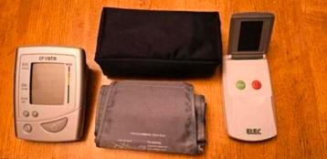 2 Bloeddrukmeters. Met met 1 manchet beschikbaar voor biedingen