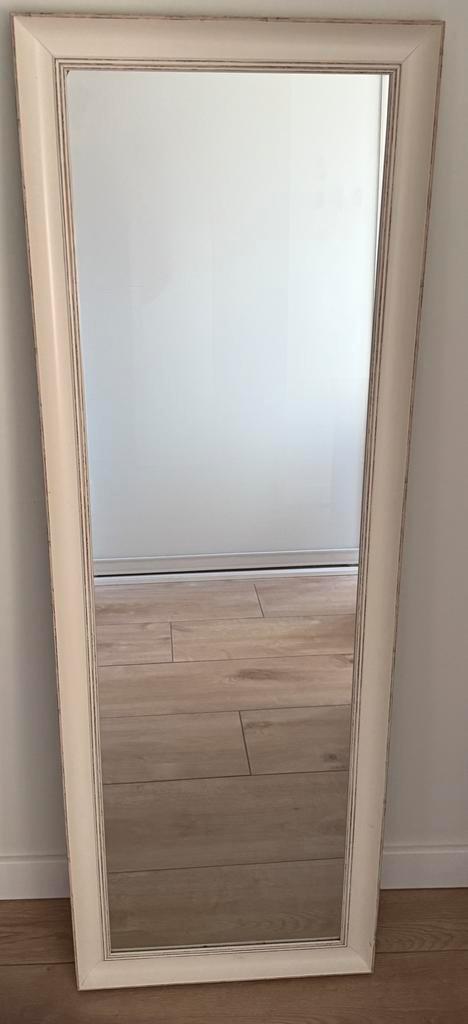 Rustieke spiegel – stijlvolle eyecatcher voor elk interieur, Huis en Inrichting, Woonaccessoires | Spiegels, Zo goed als nieuw