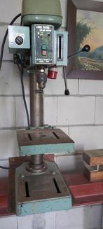 Kolom boor en tapmachine, Doe-het-zelf en Verbouw, Ophalen, Gebruikt, 600 watt of meer, Kolomboormachine