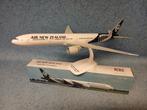 Boeing 777-300ER Air New Zealand (nieuw), Hobby en Vrije tijd, Modelbouw | Vliegtuigen en Helikopters, Overige merken, 1:200 of kleiner
