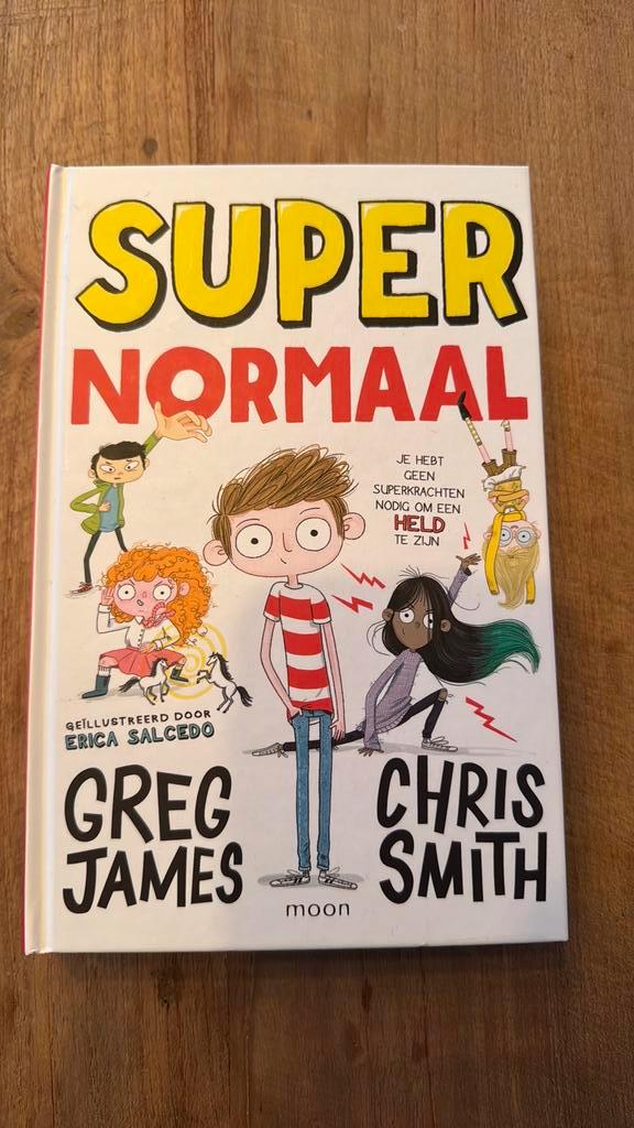 Chris Smith - Super Normaal, Boeken, Kinderboeken | Jeugd | 10 tot 12 jaar, Zo goed als nieuw, Ophalen of Verzenden