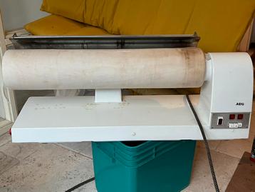Strijkmachine beschikbaar voor biedingen