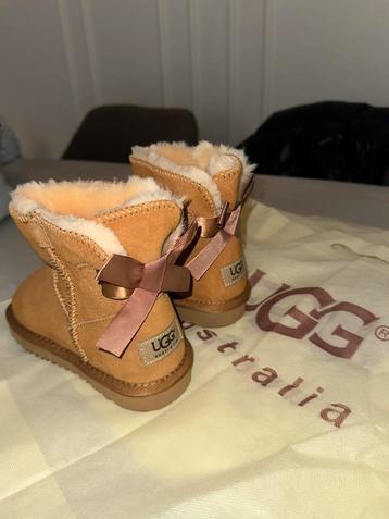 Uggs kids maat 30 beschikbaar voor biedingen