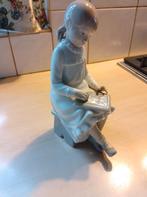 nado ladro meisje schrijvend op kalkbord, Ophalen of Verzenden, Zo goed als nieuw