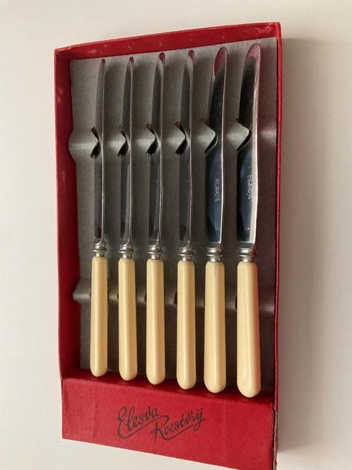 Set van 6 vintage messen rvs merk Elesva, Huis en Inrichting, Keuken | Bestek, Nieuw, Los bestek, Rvs of Chroom, Ophalen of Verzenden
