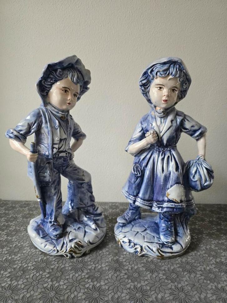 Twee Vintage Beeldjes, Antiek en Kunst, Antiek | Keramiek en Aardewerk, Ophalen of Verzenden