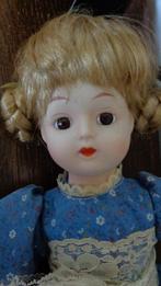 Mooie pop met knotten, Verzamelen, Poppen, Ophalen, Zo goed als nieuw, Pop