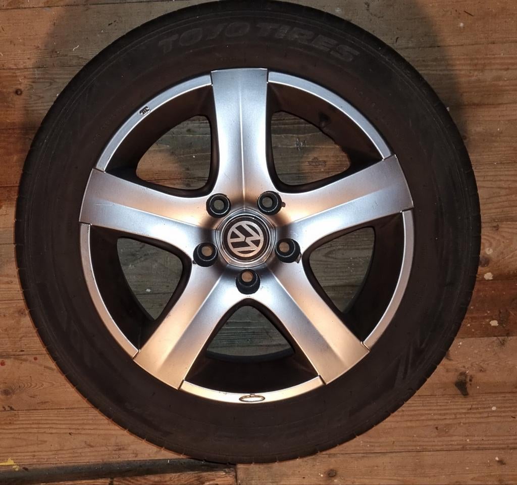 16 inch VW Touran Velgen met Zomerbanden 205/55, Ophalen
