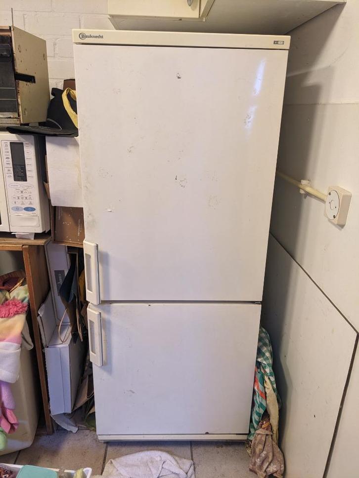 Gratis ophalen: Bauknecht koel-vries combi, Witgoed en Apparatuur, Koelkasten en IJskasten, Gebruikt, Met aparte vriezer, 150 tot 200 liter