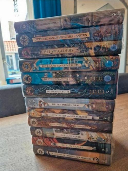 Ullisses Moore reeks, Boeken, Kinderboeken | Jeugd | 10 tot 12 jaar, Gelezen, Ophalen of Verzenden