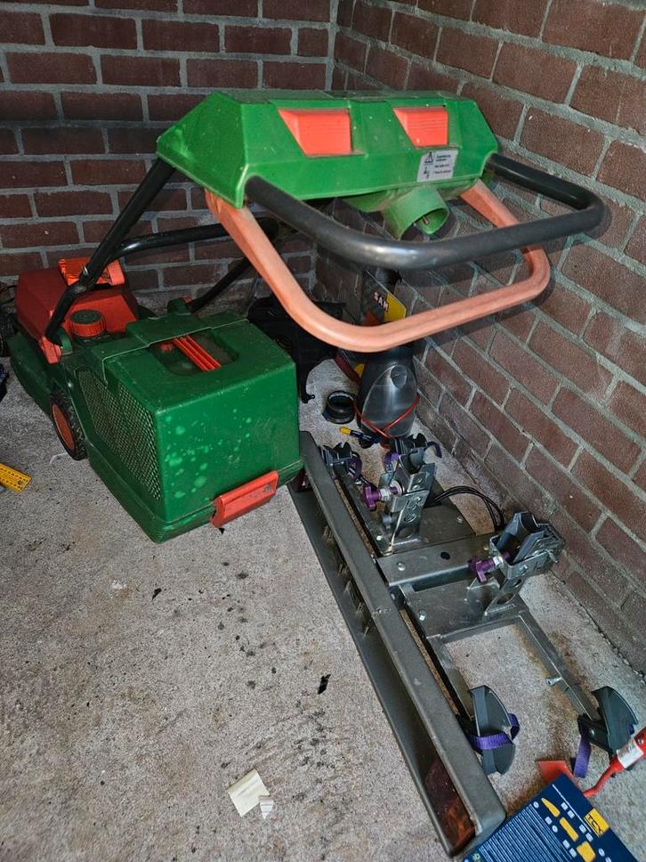 Brill Grasmaaier + Twinylood, Tuin en Terras, Grasmaaiers, Gebruikt, Elektrische grasmaaier, 30 t/m 39 cm, Cirkelmaaier, Opvangbak
