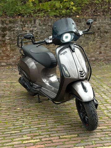 Vespa sprint custom Brom Full option beschikbaar voor biedingen