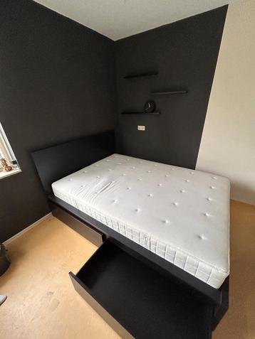 Ikea bed Malm zwart 