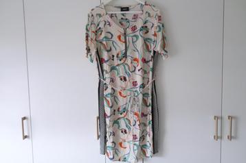 Object jurkje met bloemenprintje - Creme beschikbaar voor biedingen