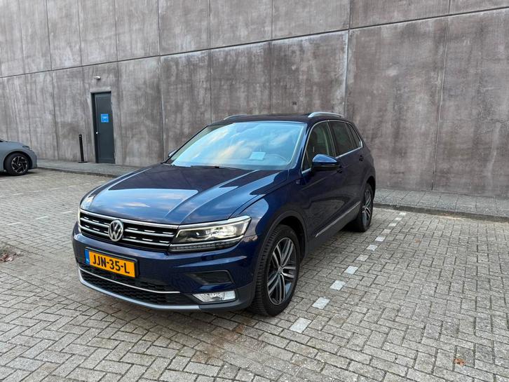 Volkswagen Tiguan 2.0 TSI DSG PANO LED(tiguan,dsg,pano,led), Auto's, Volkswagen, Bedrijf, Tiguan, 360° camera, 4x4, ABS, Achteruitrijcamera