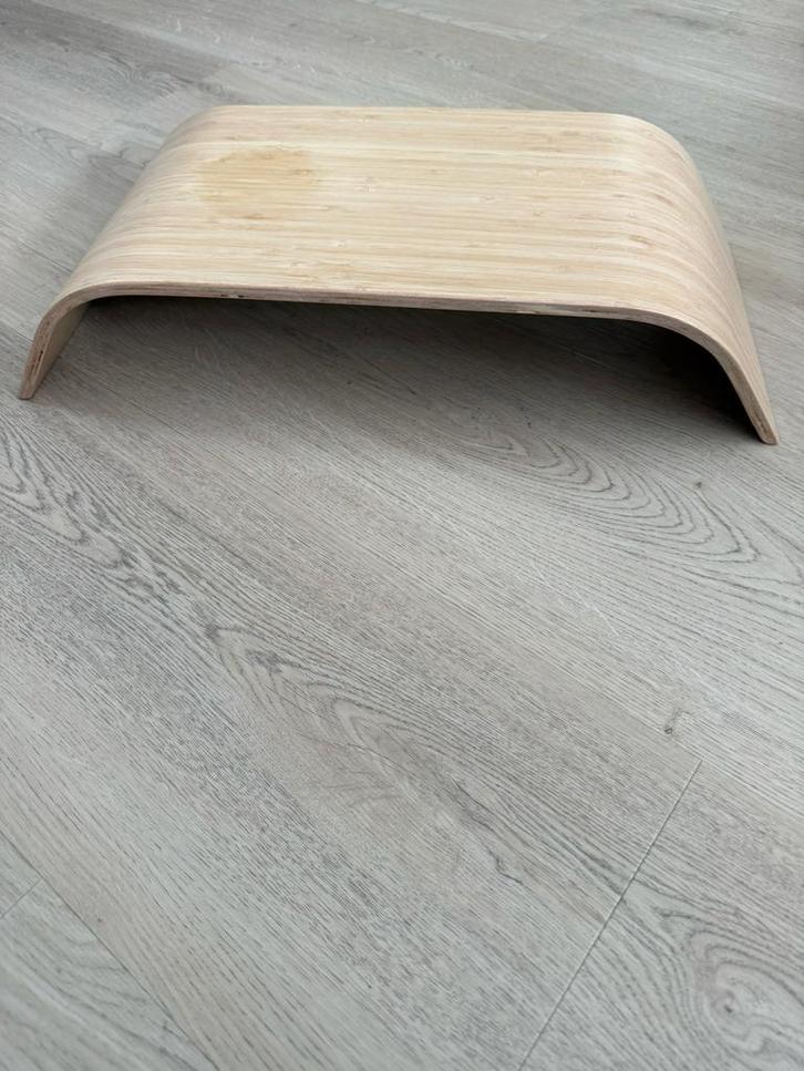 Ikea Sigfinn monitorstandaard beeldschermverhoger, Computers en Software, Laptopstandaarden, Zo goed als nieuw, Ophalen