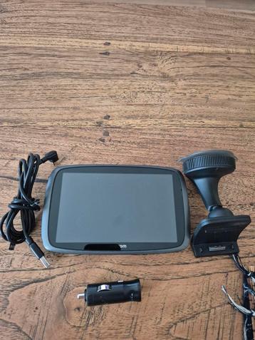 TomTom GO 610 met Europa kaart en Wereldkaarten van 2025 beschikbaar voor biedingen